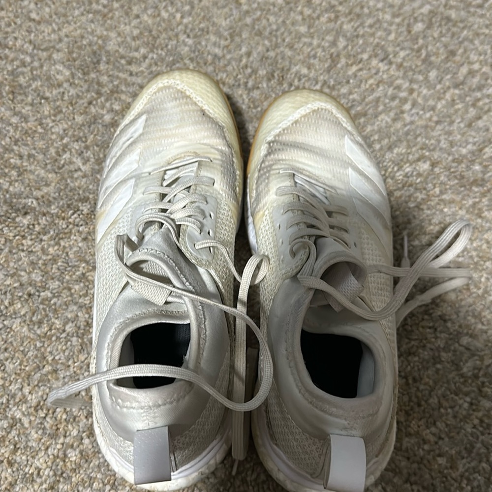 Women’s Athletic Shoes